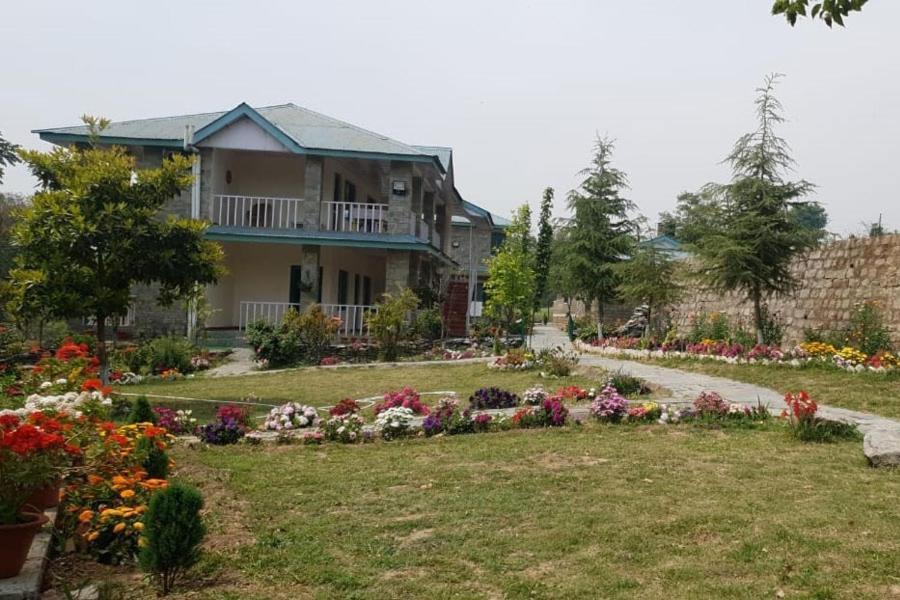 Nagri Resort Pālampur Buitenkant foto